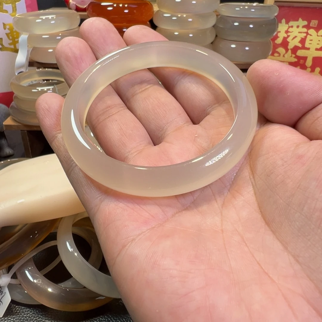 炸***子手镯玛瑙/玉髓未镶嵌