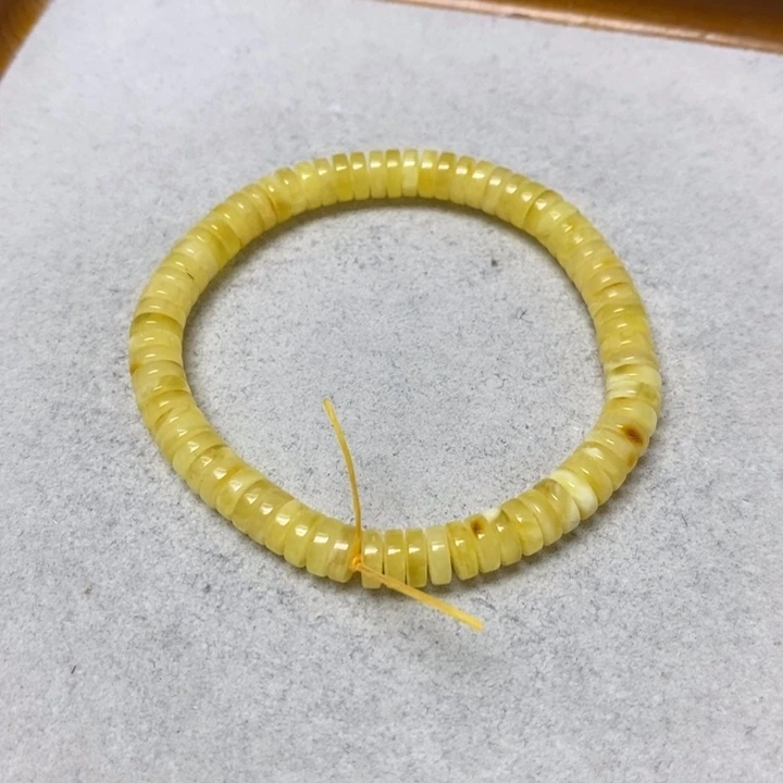 蜜蜡未镶嵌裸石串