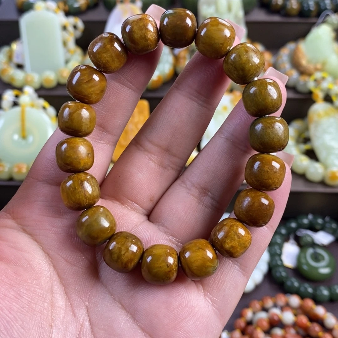 透闪石质玉未镶嵌手串