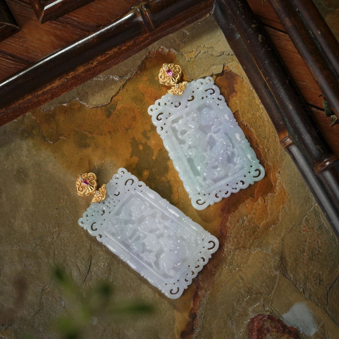 【诗蓉】翡翠春彩18K金雕花吊坠AD0539多样性发其一约54*35*4mm