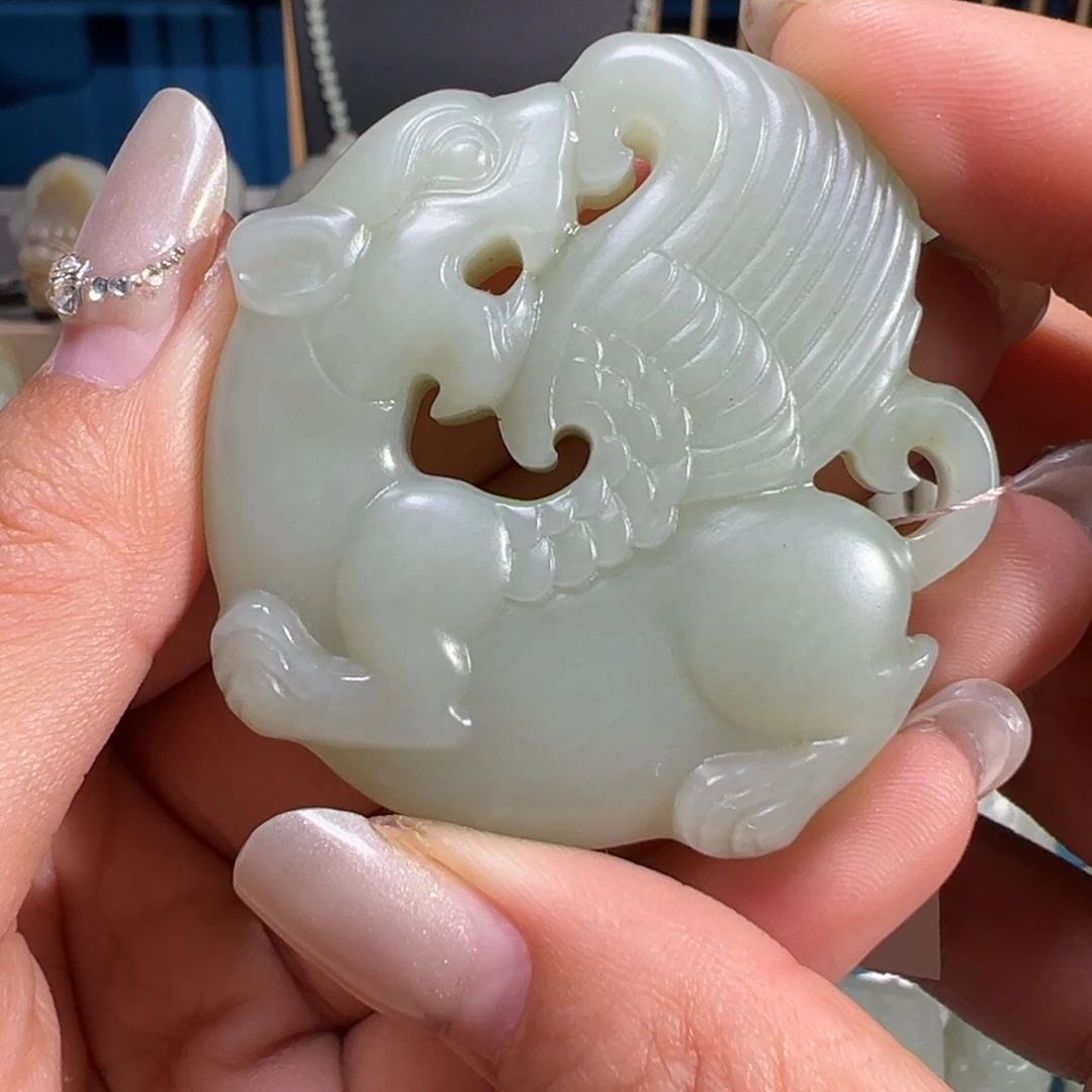 和田玉（糖玉）未镶嵌颈饰
