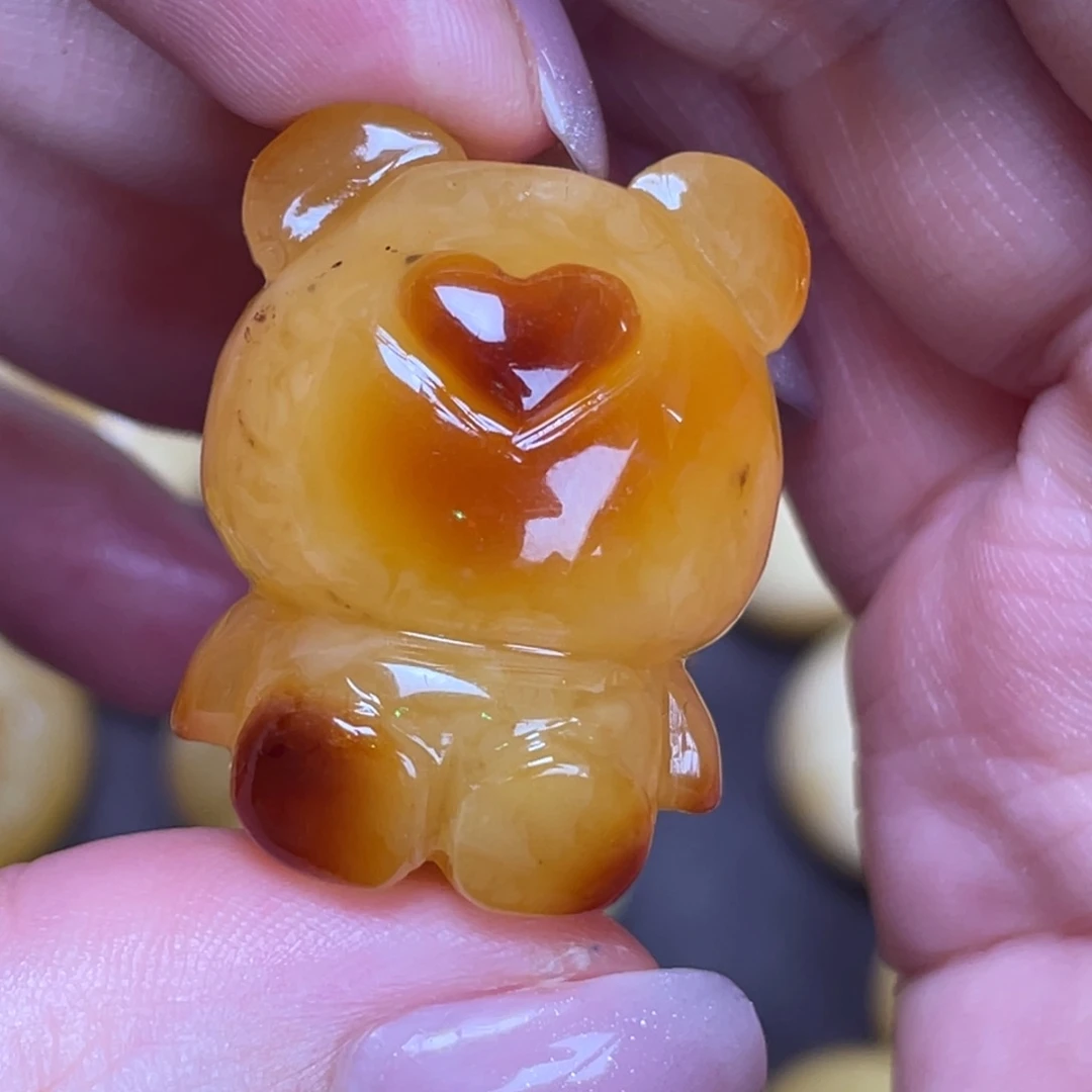 未镶嵌琥珀裸石微瑕57