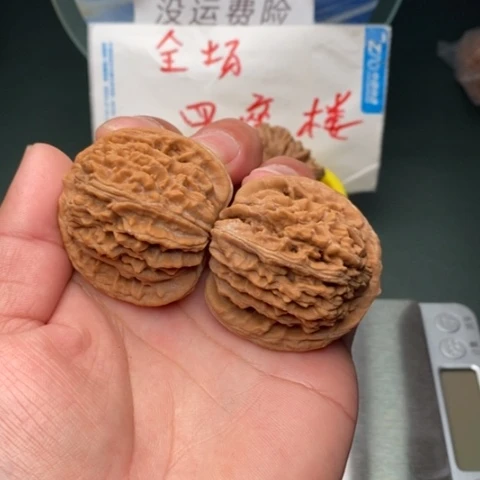 文玩核桃把件43尺寸四座楼