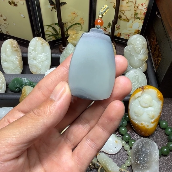 和田玉未镶嵌颈饰