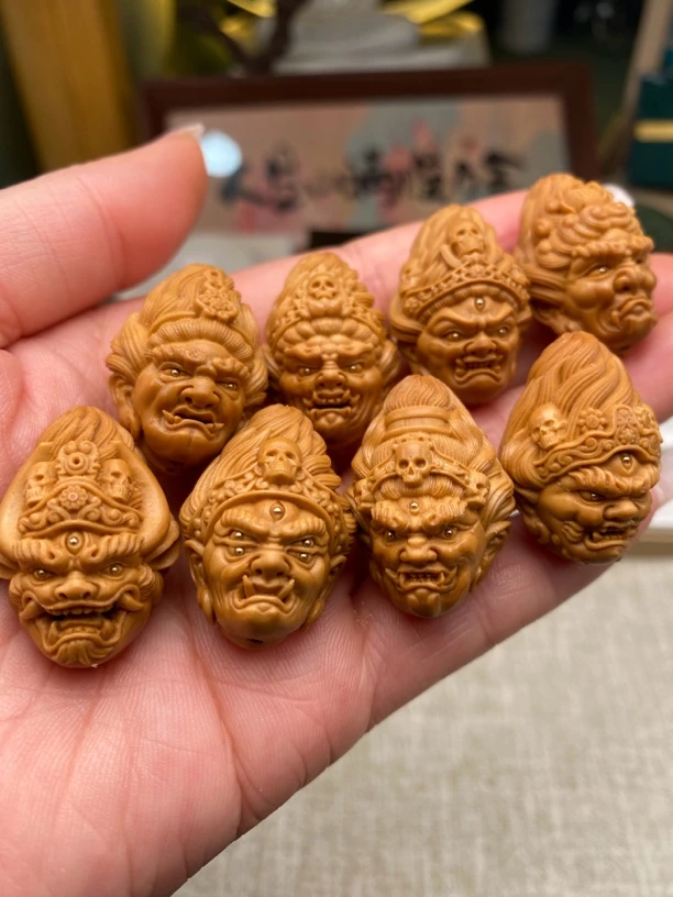 八大明王橄榄核雕刻手串2