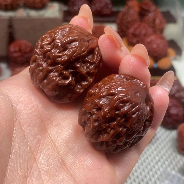 文玩核桃把件白蛇骨