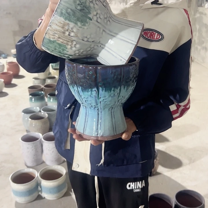 高度20厘米口18厘米