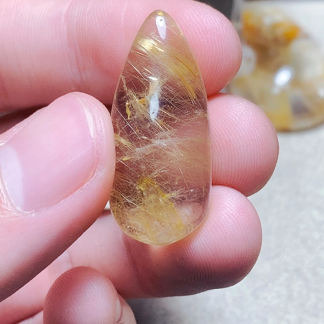 水晶颈饰未镶嵌微*生