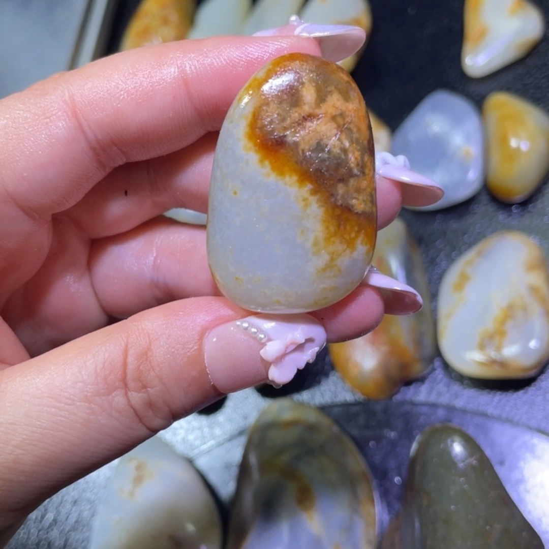 【闪购商品】颈饰未镶嵌和田玉大*果