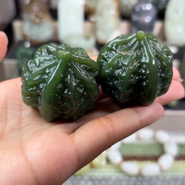 和田玉（糖玉）未镶嵌颈饰