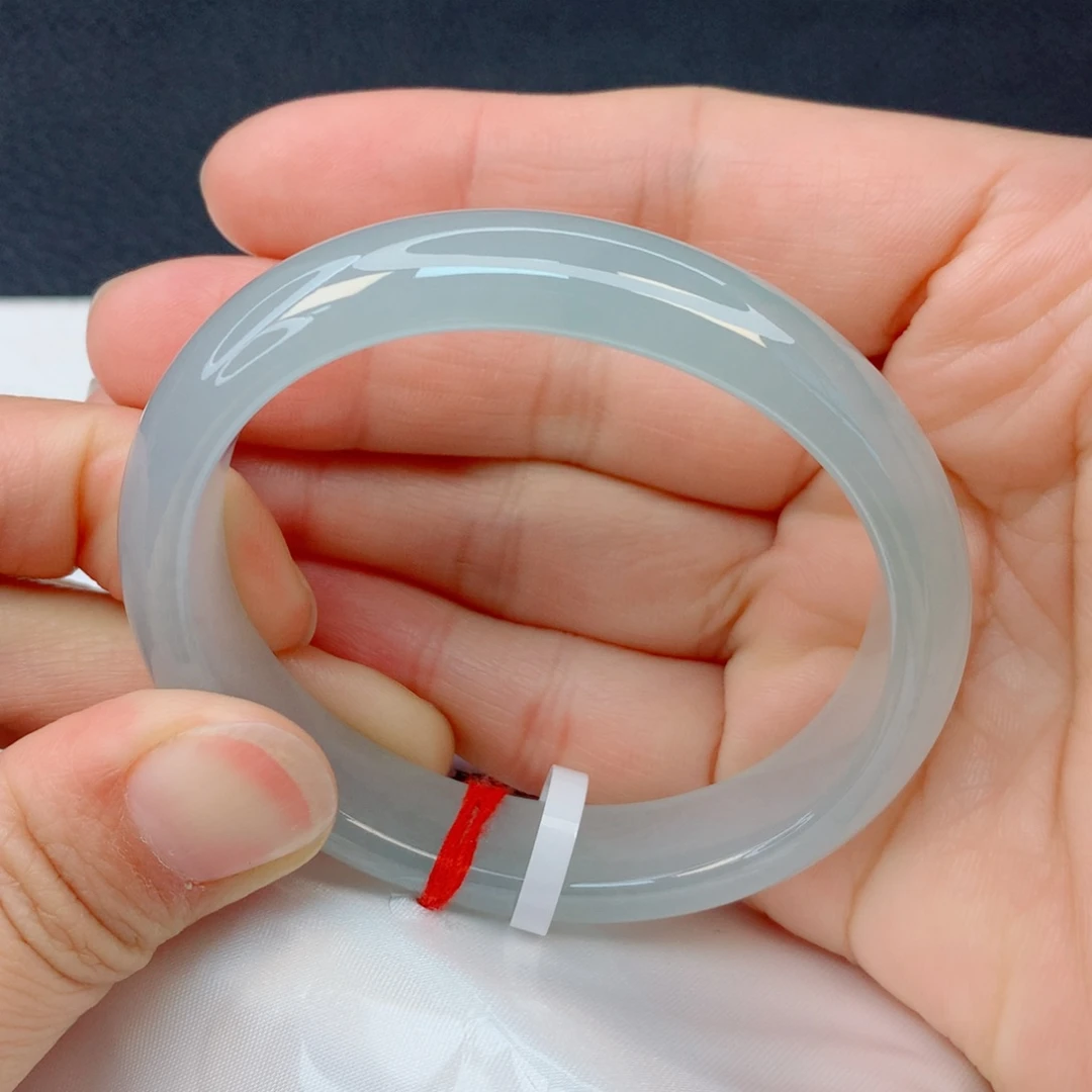 翡翠未镶嵌手镯52圈贵妃