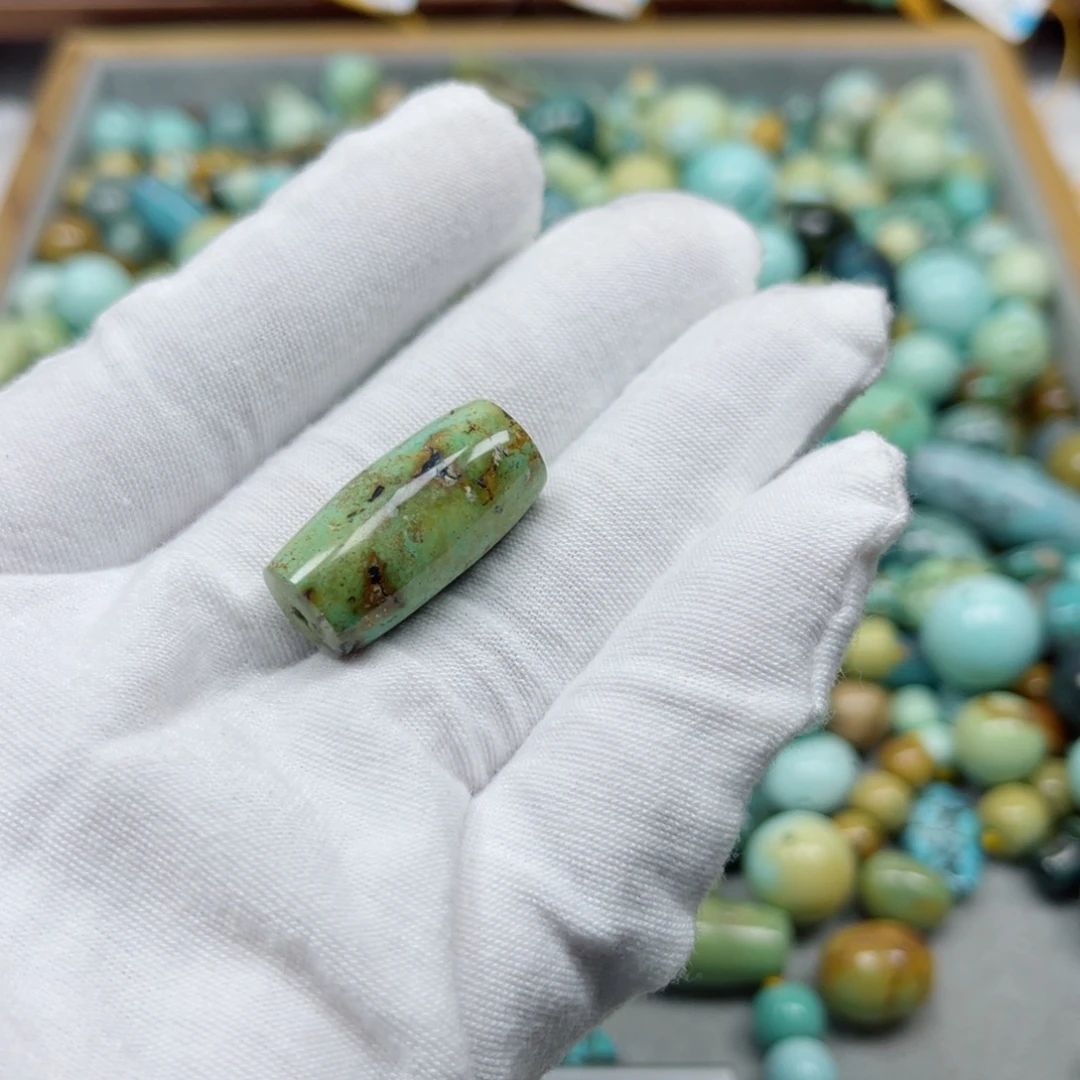 绿松石未镶嵌挂件