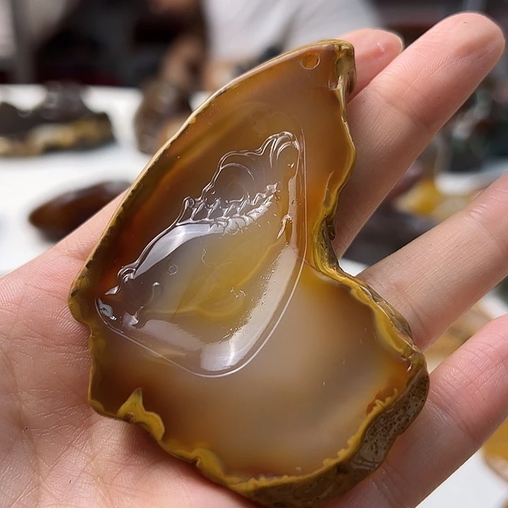 未镶嵌颈饰玛瑙/玉髓