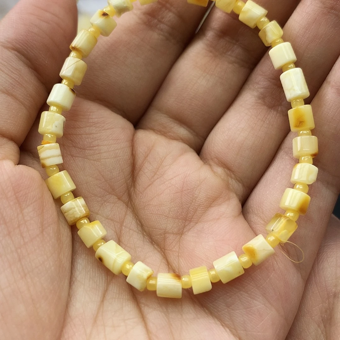 未镶嵌琥珀珠宝奇石