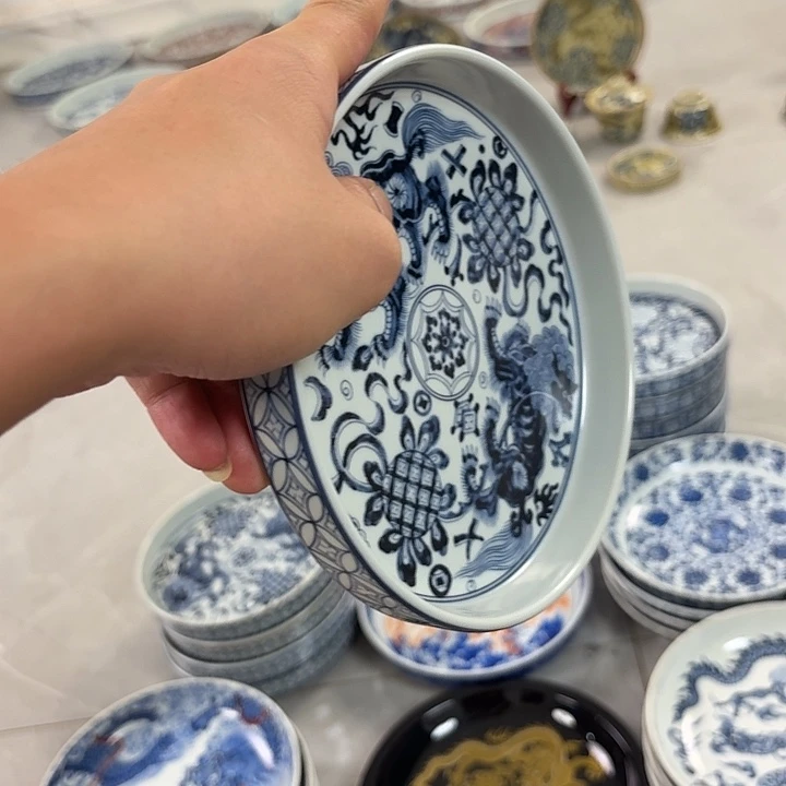 瓷片青花狮子大胡乘景德镇