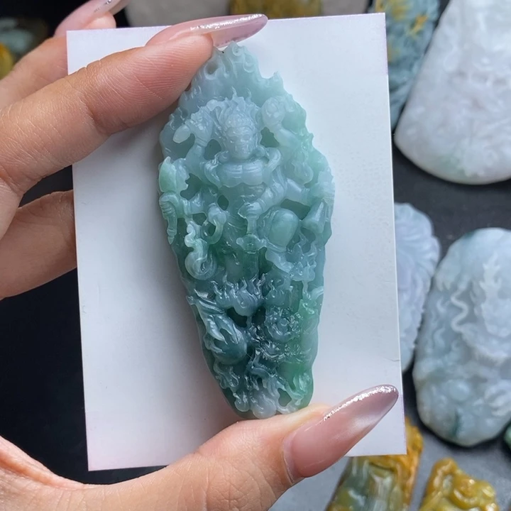 向***️定制翡翠未镶嵌不动