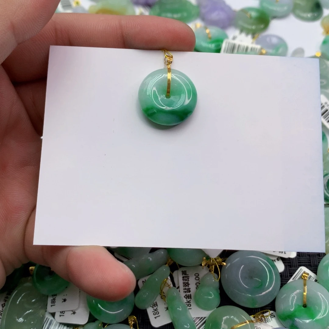 翡翠18K金镶嵌颈饰111111111