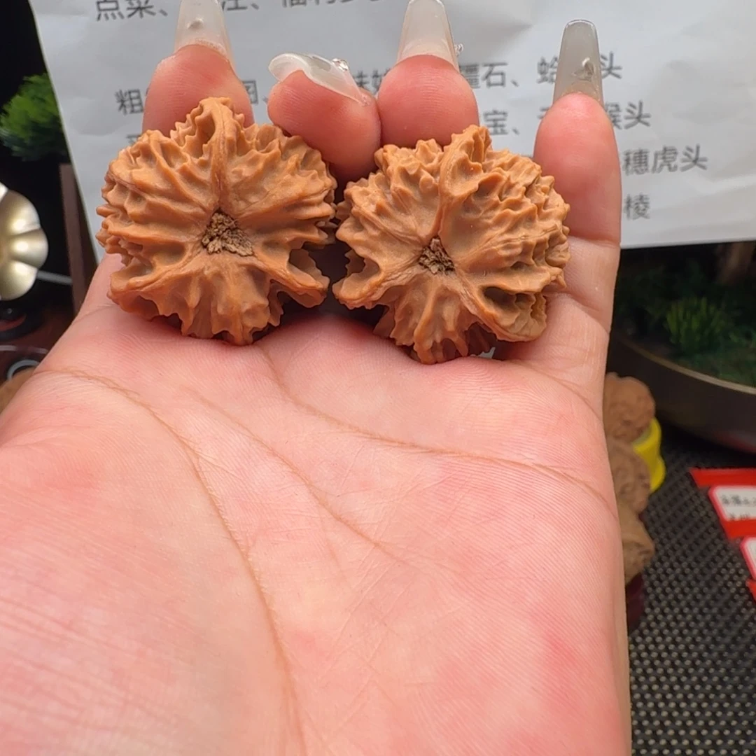 小***了把件文玩核桃全品无修三棱35尺