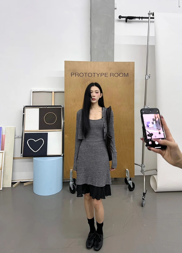 70不是七十【凡尔赛迷雾】初春针织花边短款开衫吊带中长款连衣裙