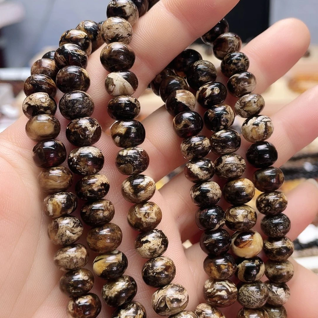 琥珀裸石未镶嵌九