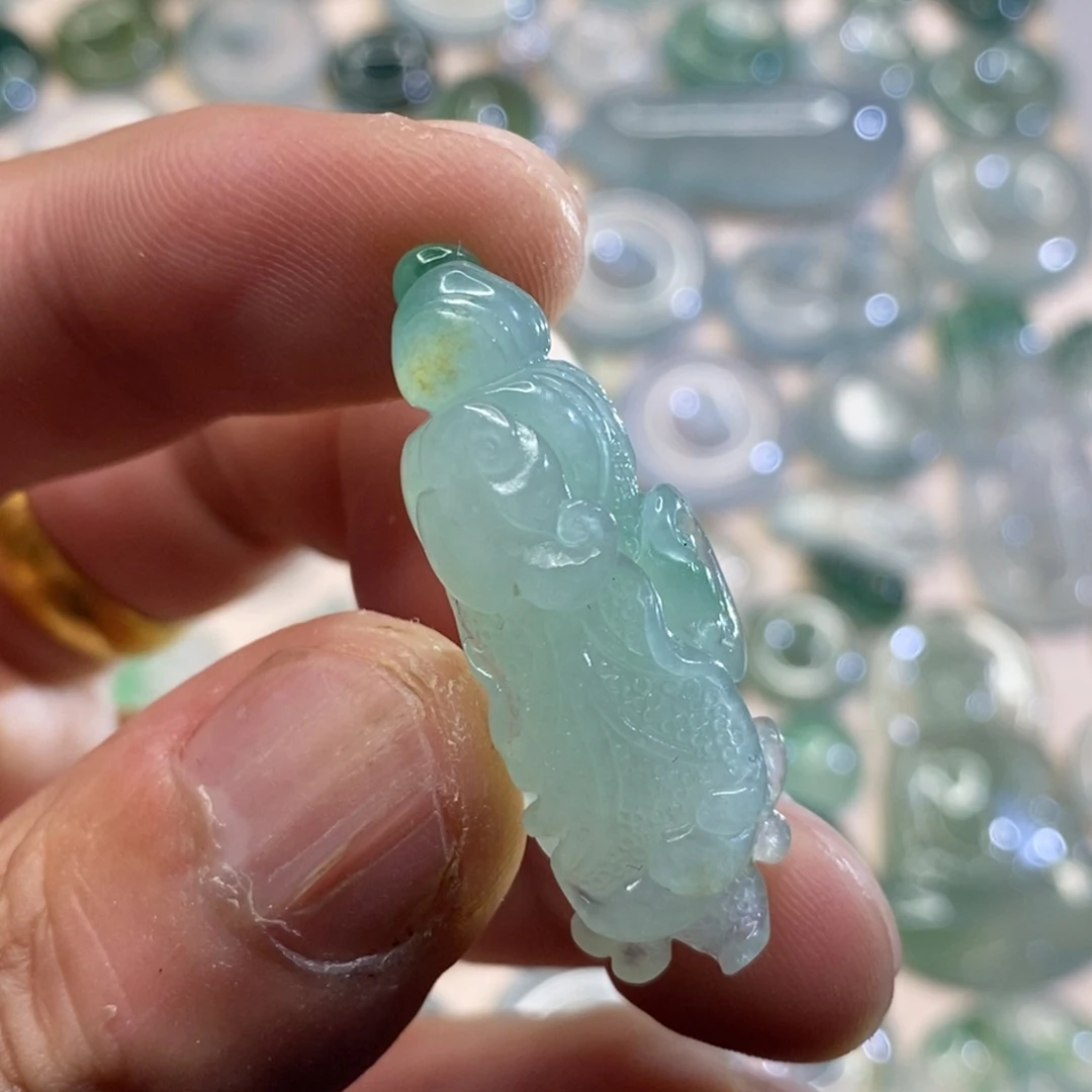 定制翡翠未镶嵌翡翠