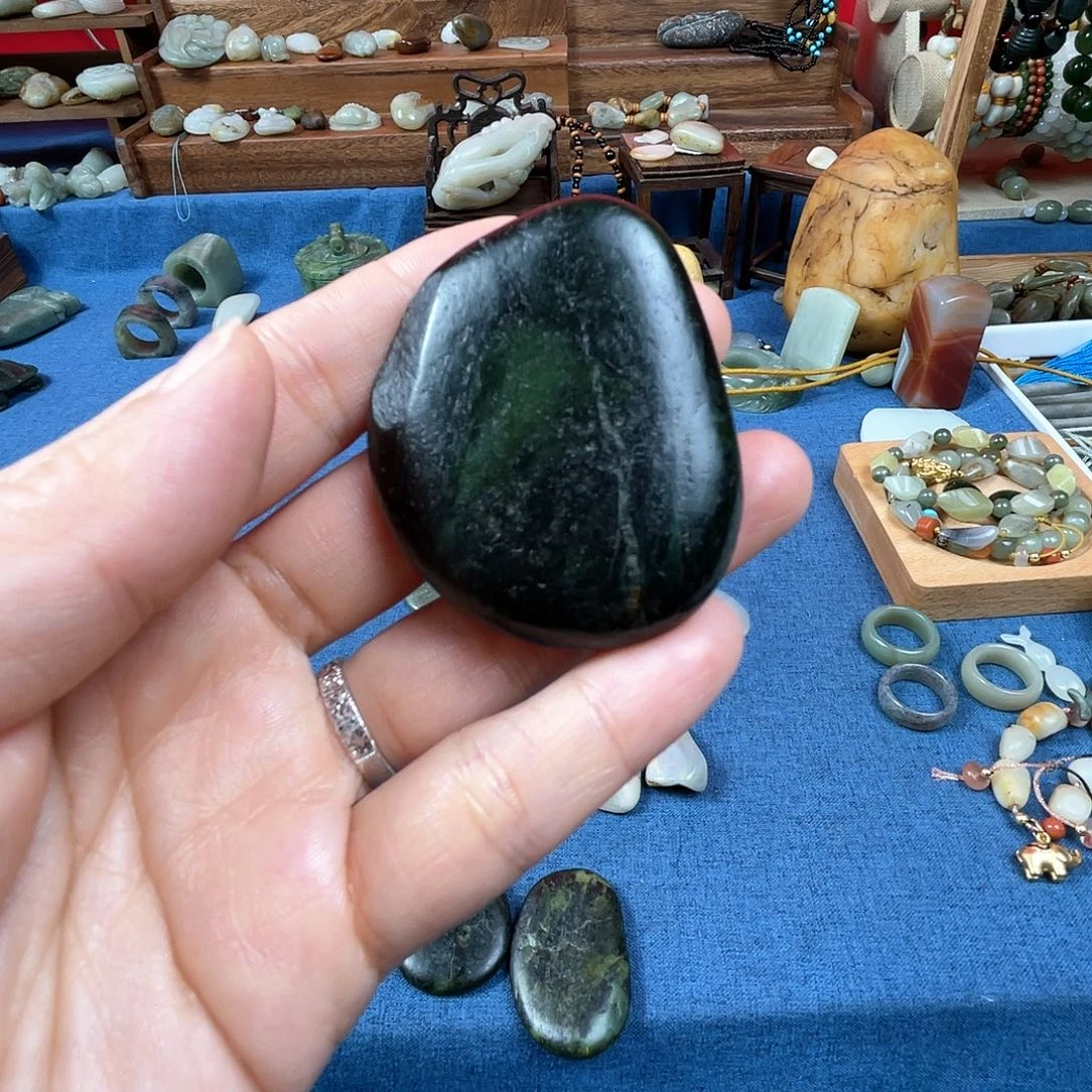 和田玉珠宝奇石未镶嵌春****。