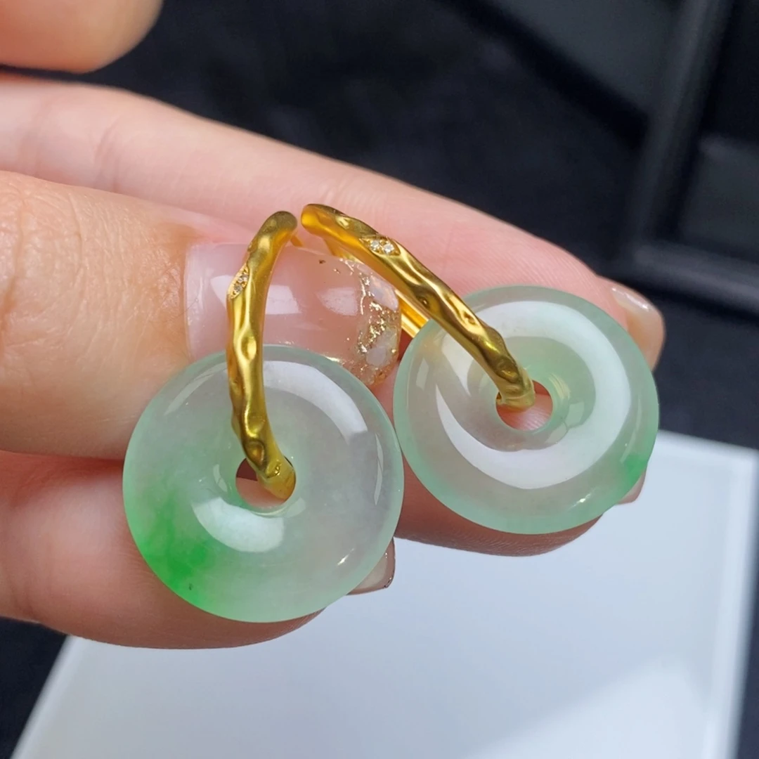 翡翠18K金镶嵌耳饰甜甜圈