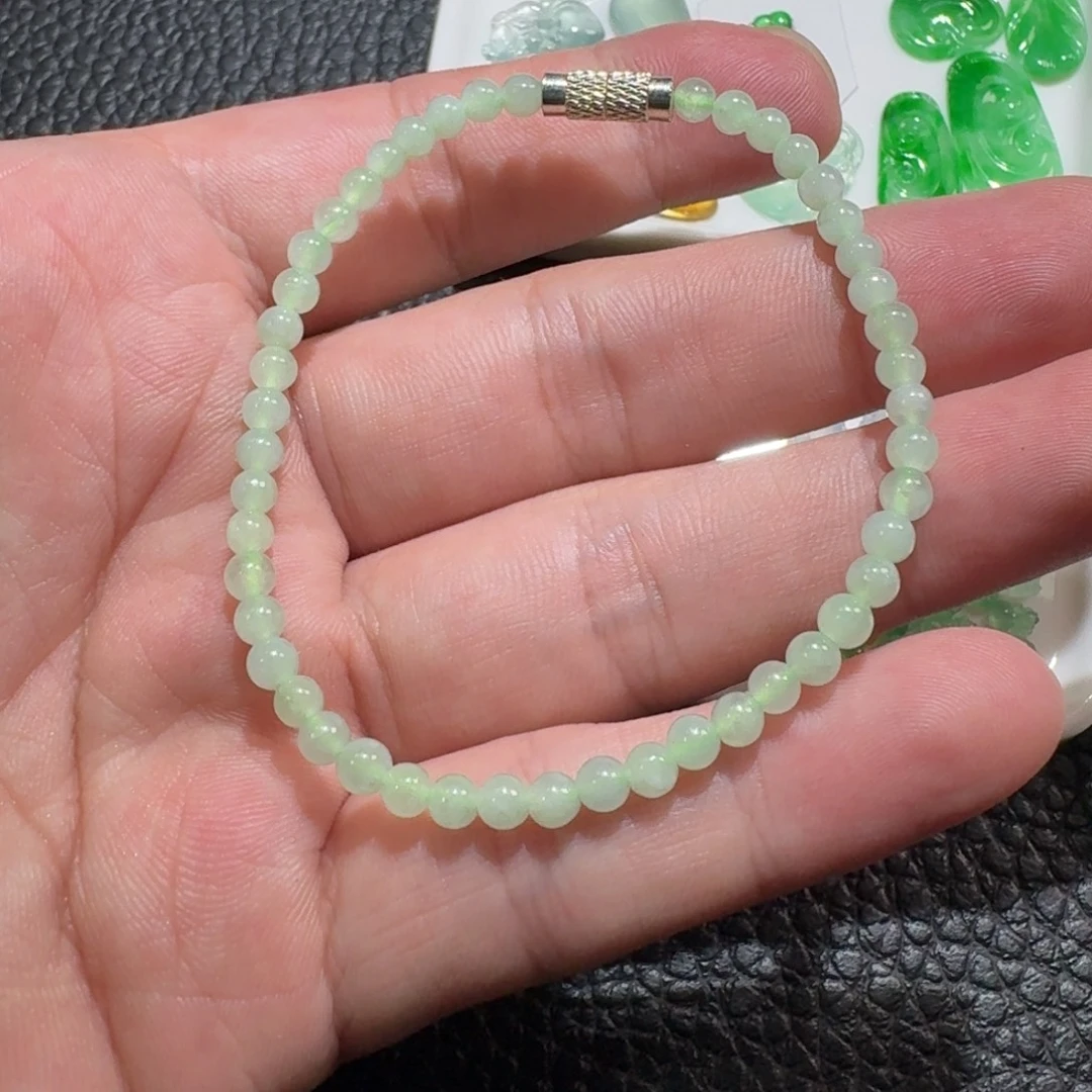 翡翠未镶嵌颈饰福利