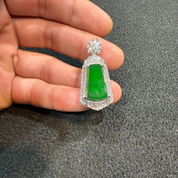 天然A货翡翠无事牌镶钻吊坠多样性发其一不含链2