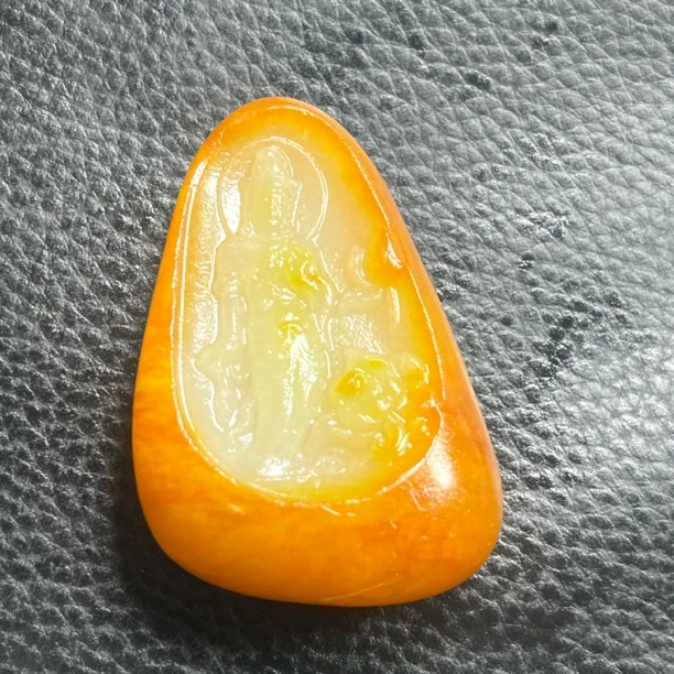 和田玉满沁站观音 荷花观音