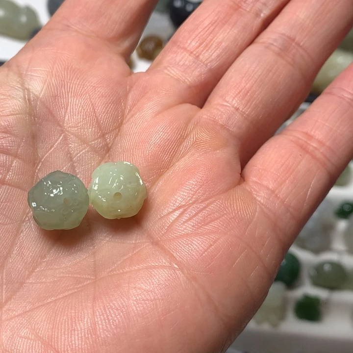 和田玉（糖玉）未镶嵌珠宝奇石