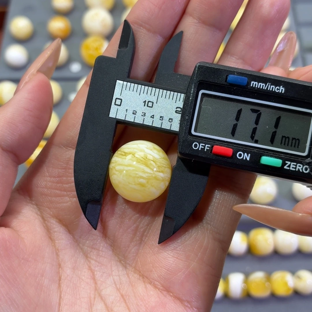 琥珀未镶嵌裸石圆珠