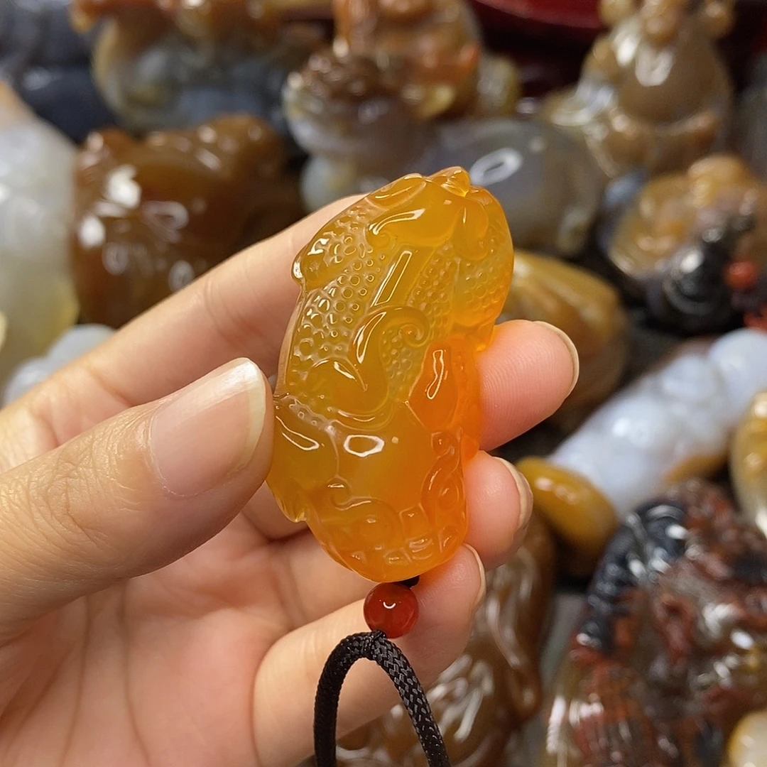 玛瑙/玉髓吊坠未镶嵌