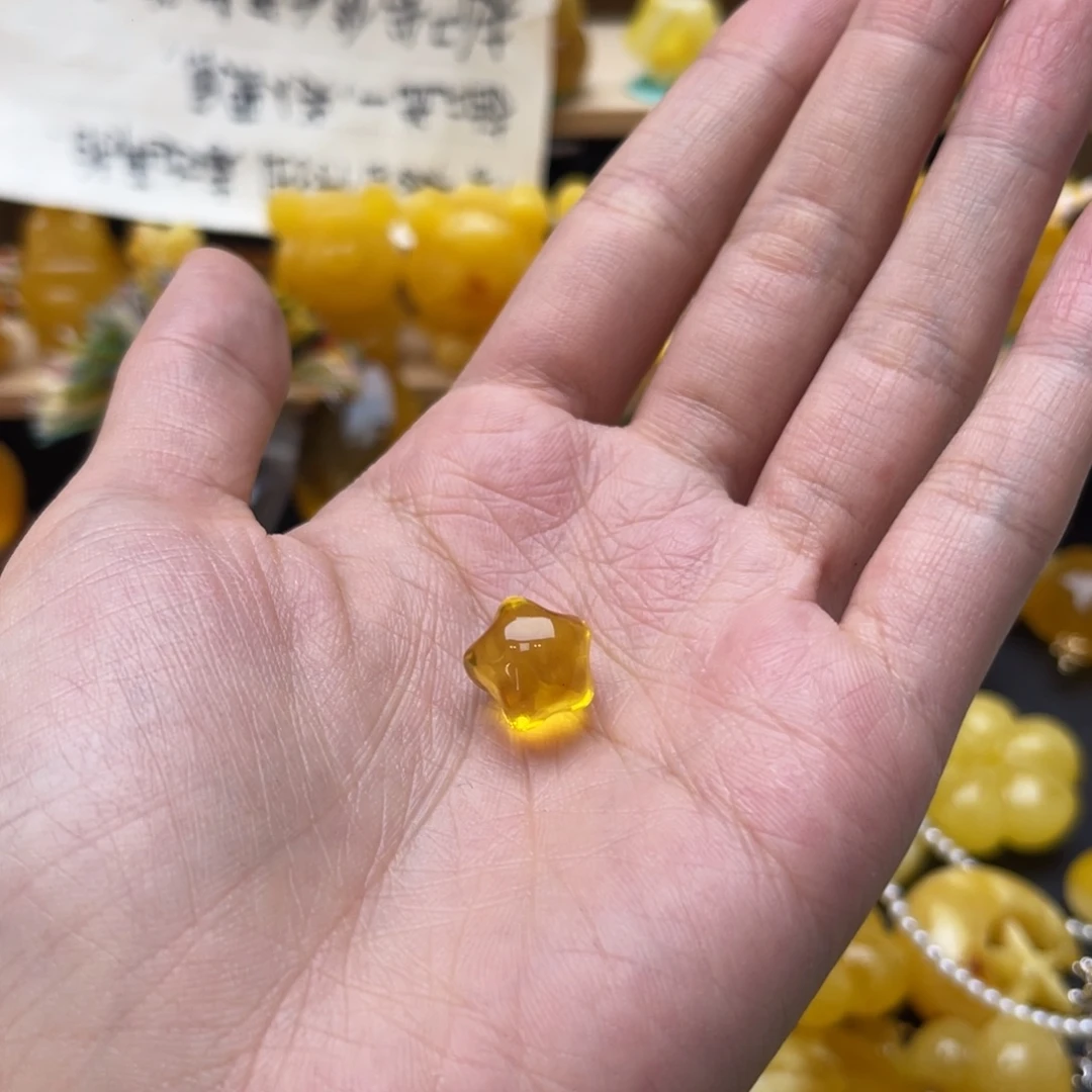 琥珀未镶嵌珠宝奇石