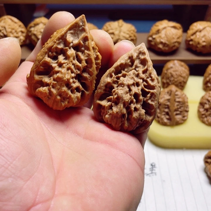 文玩核桃把件佛手