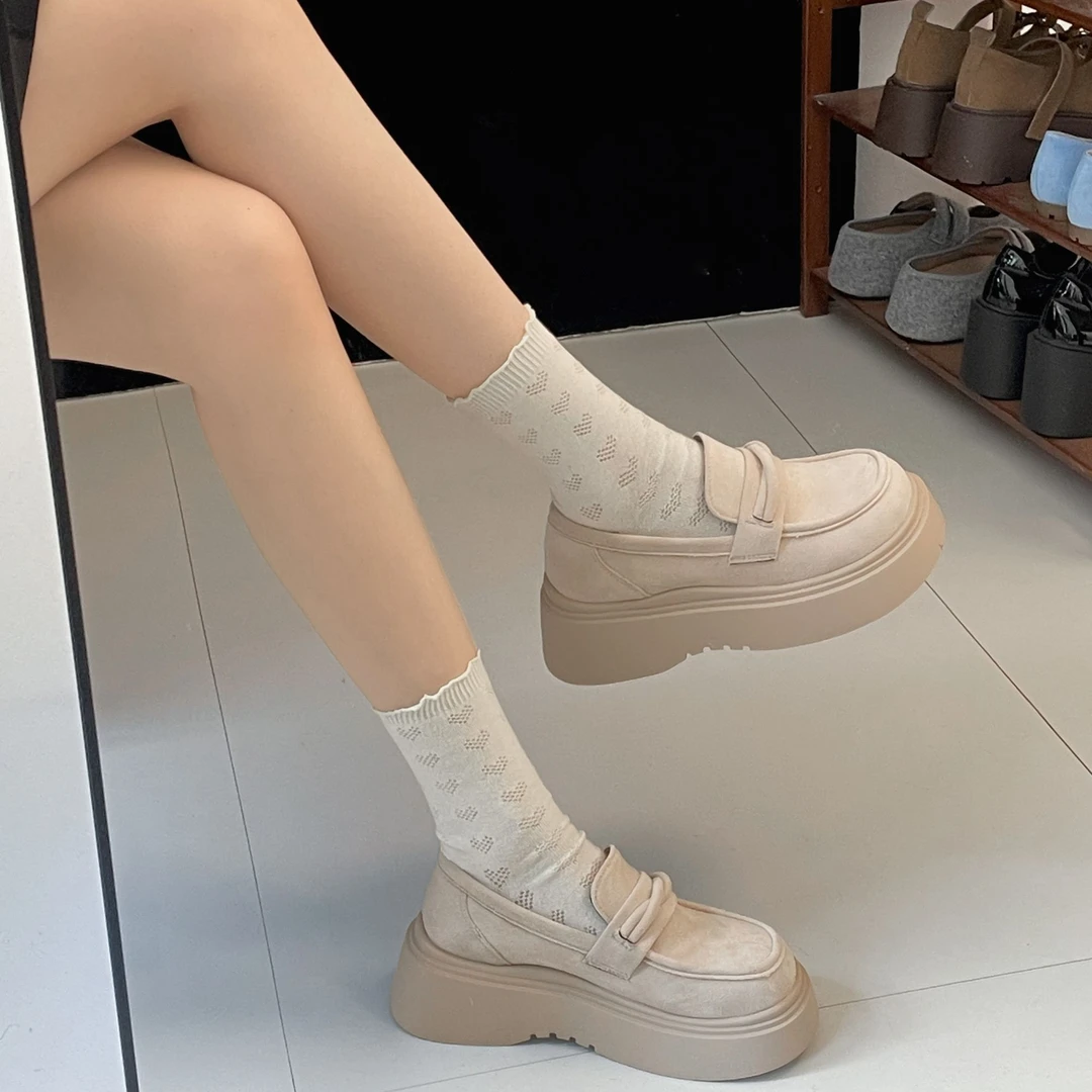 一脚蹬白色厚底英伦风小皮鞋女2025新款秋冬配裙子粗跟增高乐福鞋