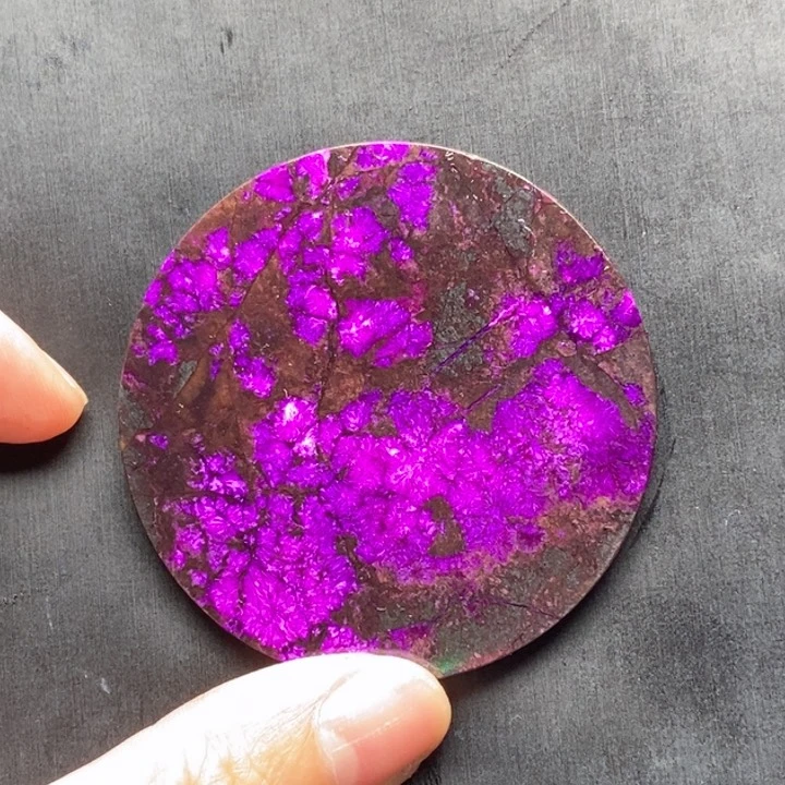 未镶嵌苏纪石（舒俱来）吊坠(赠链)