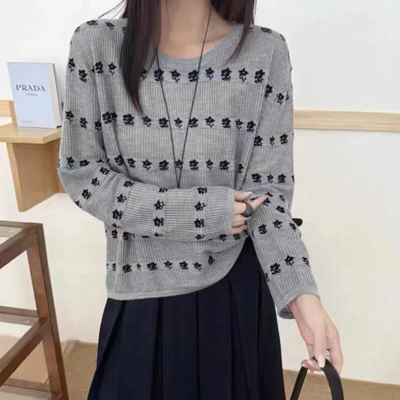 【丹姐家~藏青花朵~】醋酸丝羊毛新款圆领复古提花针织衫