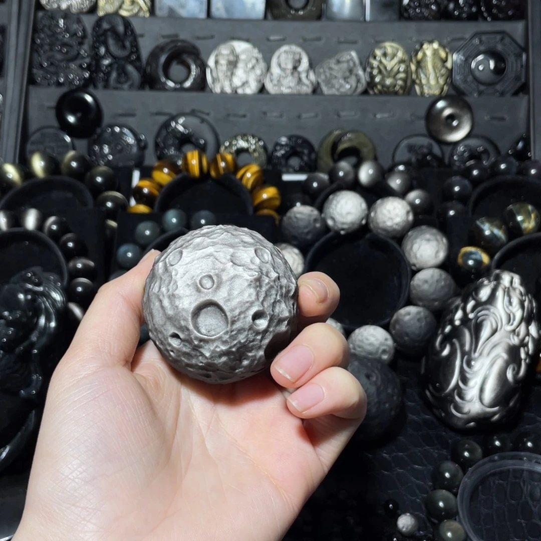 宋****黑曜岩未镶嵌珠宝奇石