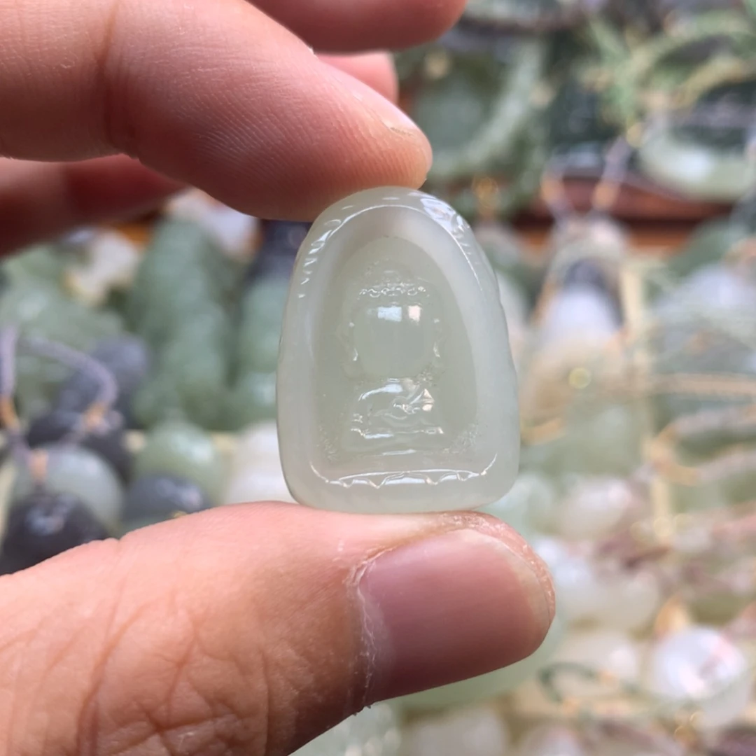 【闪购商品】颈饰未镶嵌和田玉