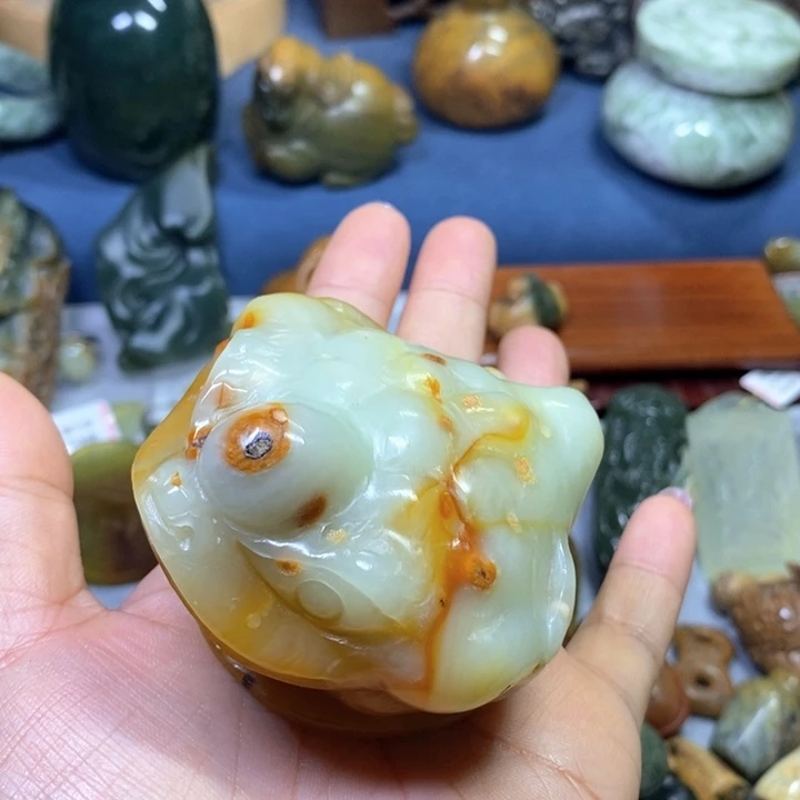 喵***咪蛇纹石玉未镶嵌花玉