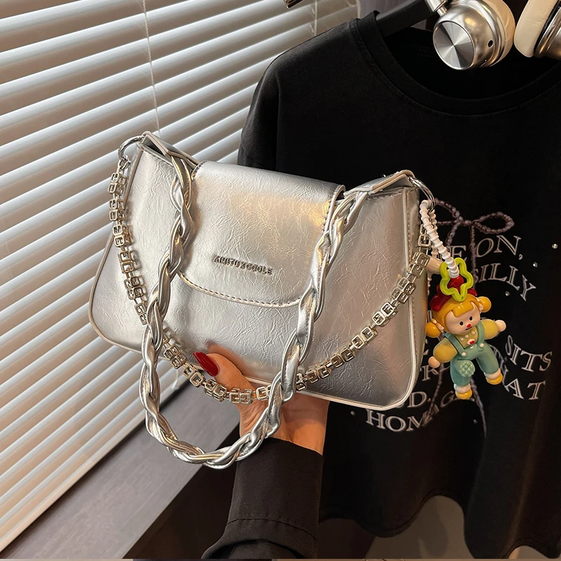 Aimitu2025新款流行百搭通勤简约日常纯色韩系链条单肩斜挎包