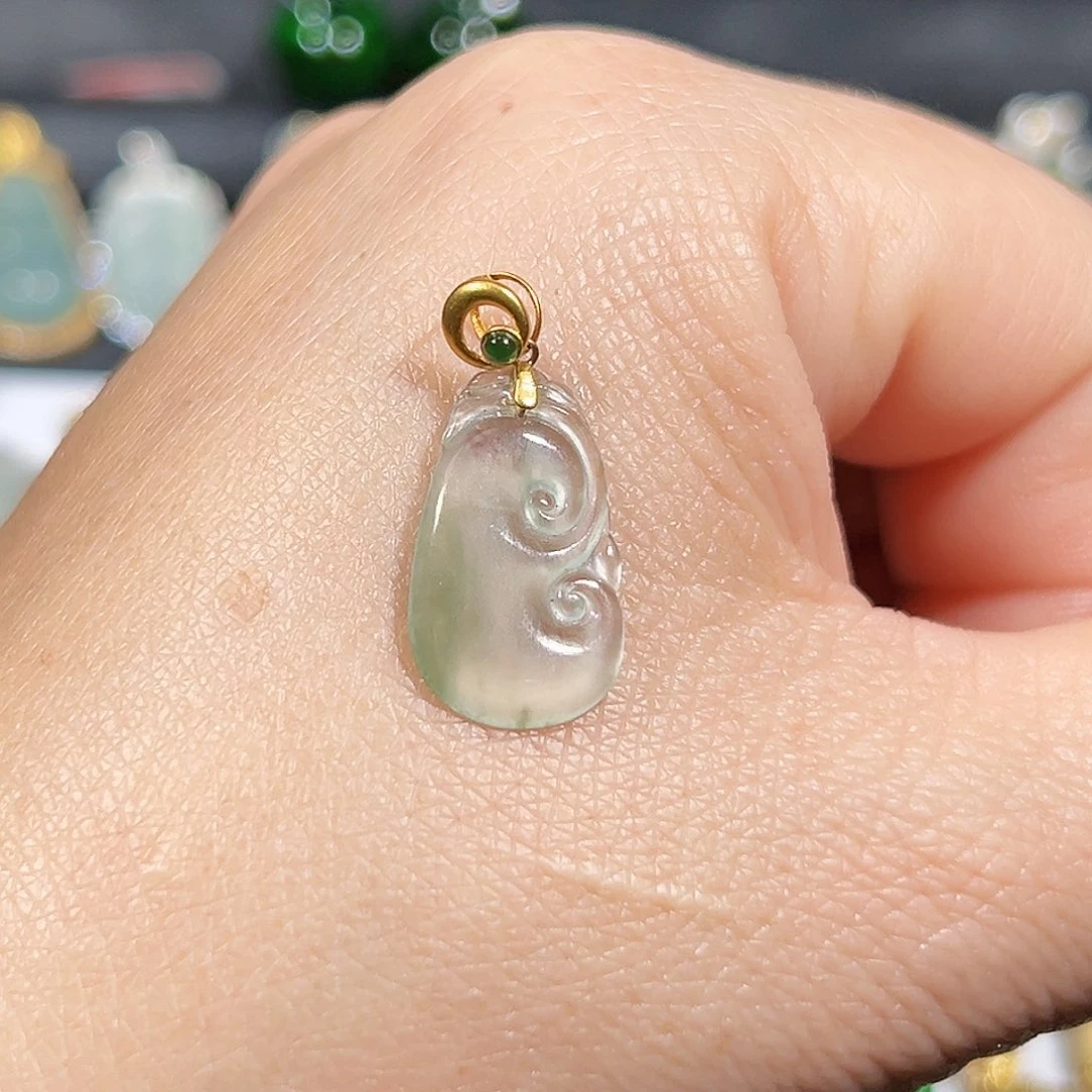 翡翠吊坠(不含链)18K金镶嵌