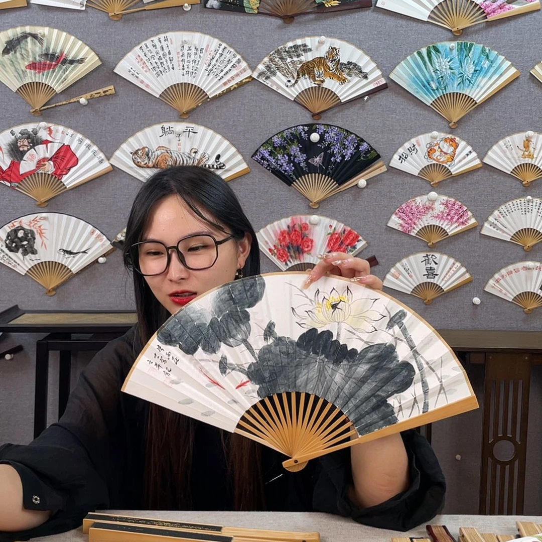 国画8寸玉竹-纯手绘-文玩扇骨（默认粘好）