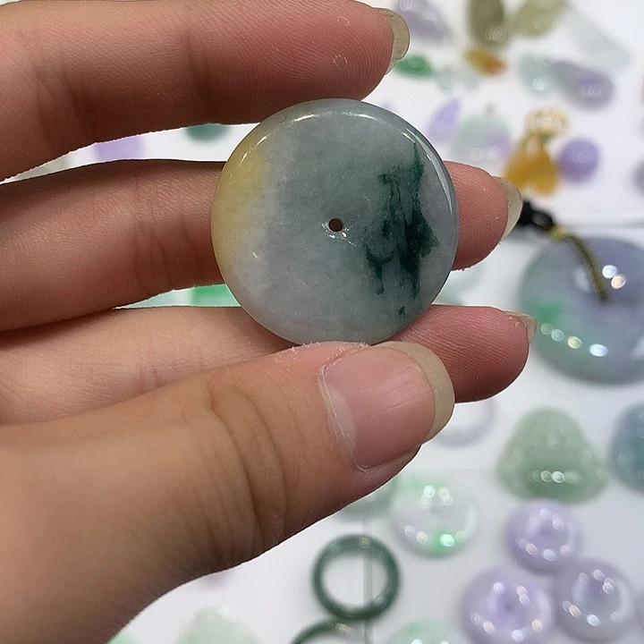 翡翠未镶嵌颈饰14