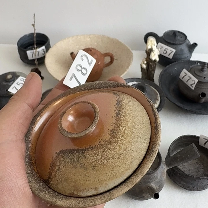 782中白泥柴烧，价格很香