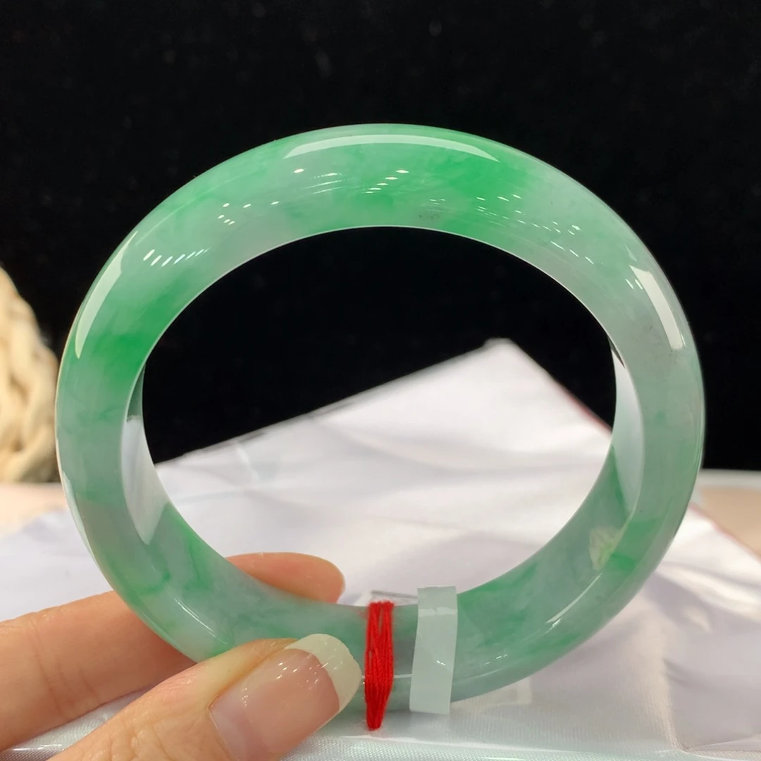 翡翠手镯未镶嵌111-0881