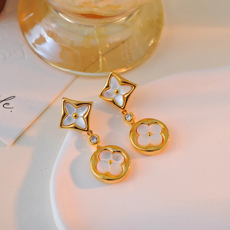 铜合金耳饰 1015---新款双花高版本百搭四叶花花朵耳环