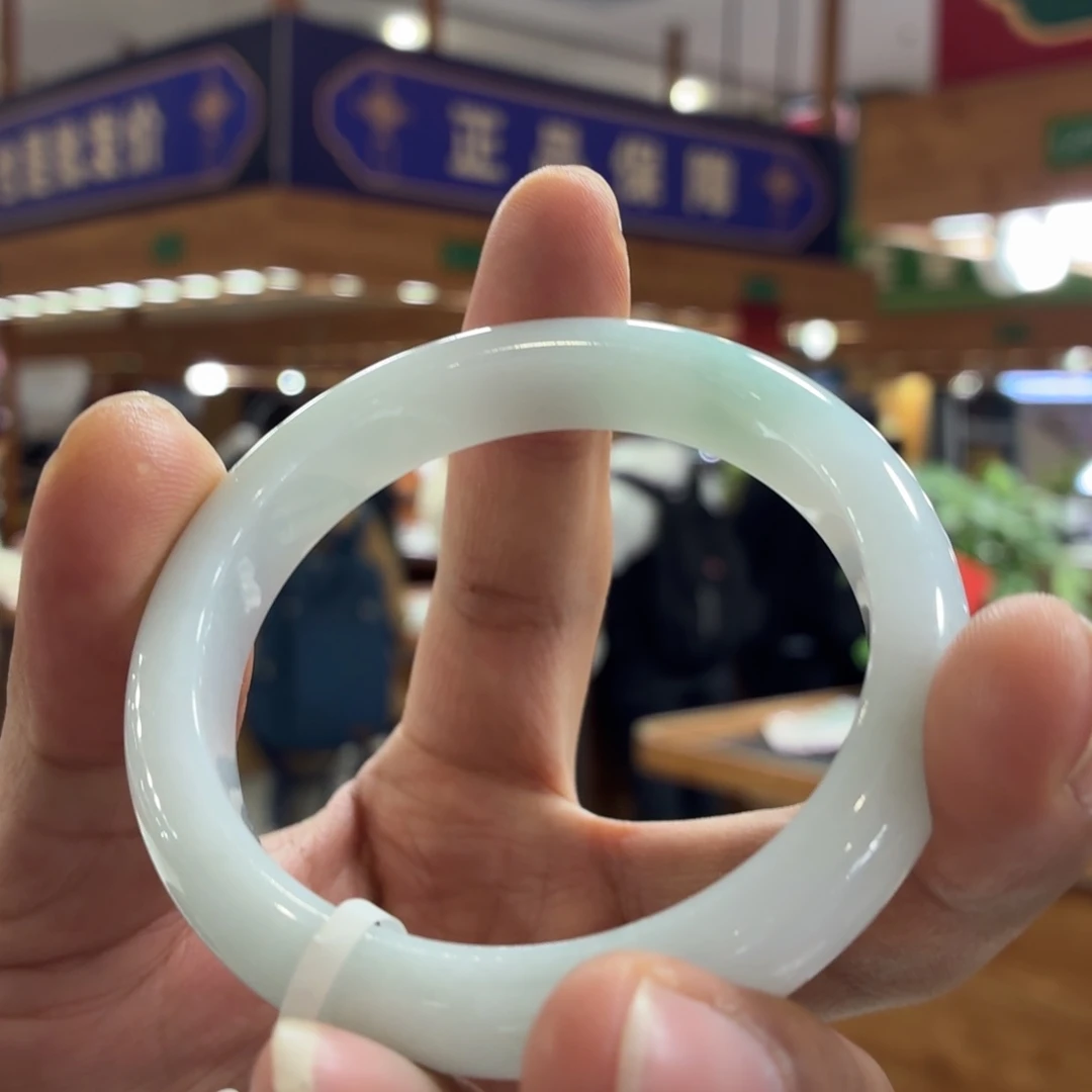 翡翠未镶嵌手镯手镯