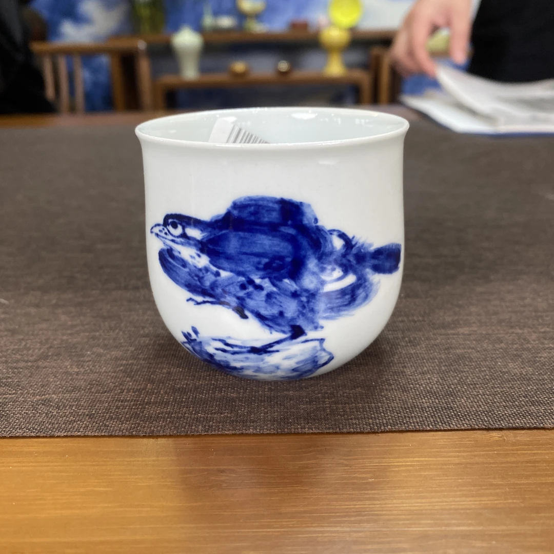 黄云鹏青花纹拟八大风主人杯